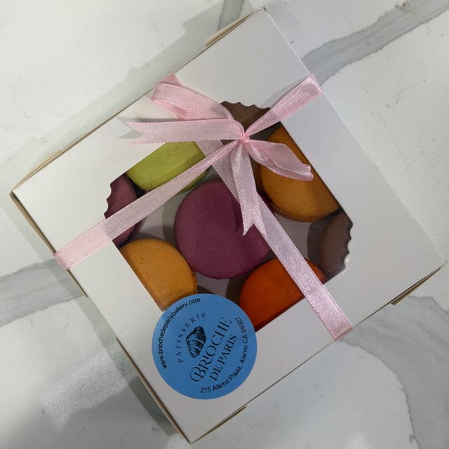 9 Pack Macaroons.